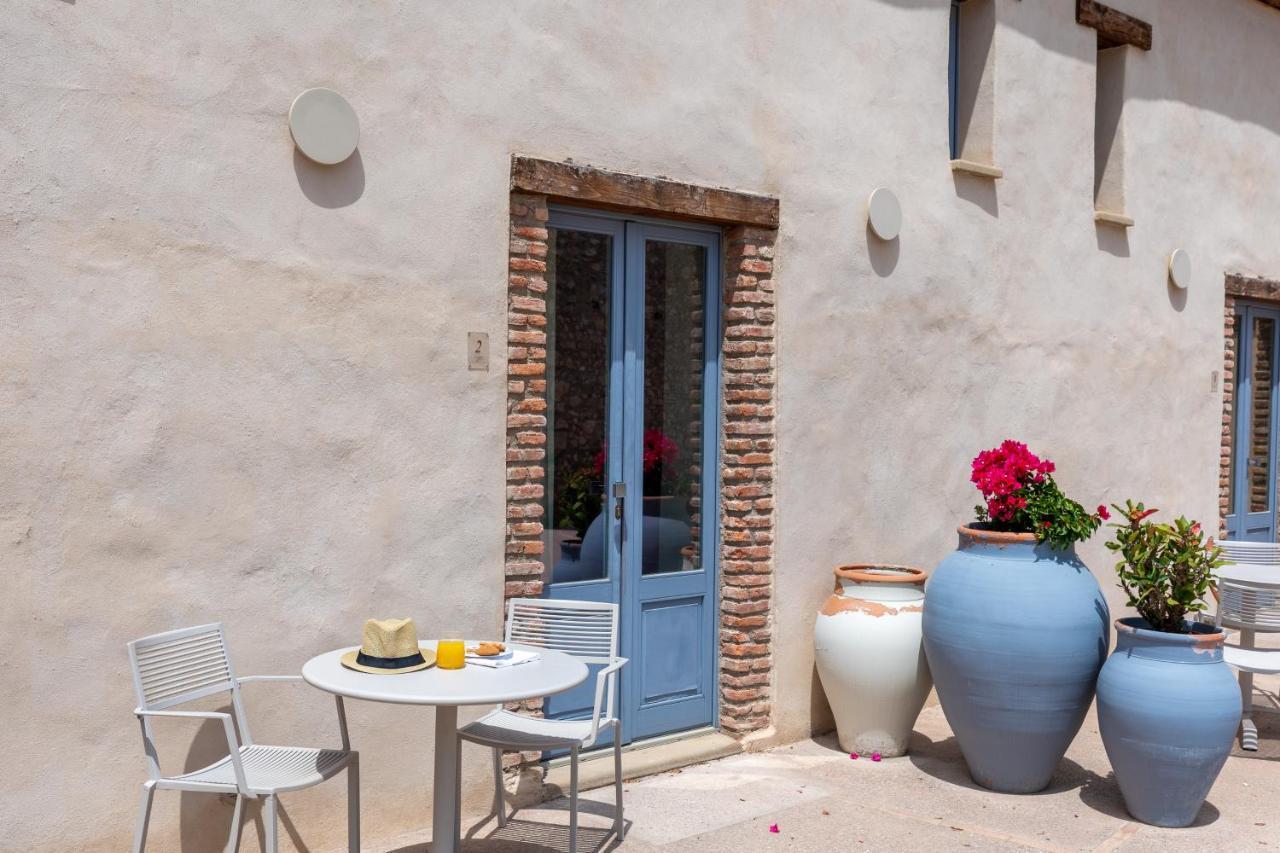 Borgo D'Orlando - Small Country Hotel Mirto  Экстерьер фото