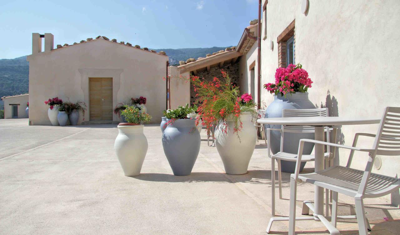 Borgo D'Orlando - Small Country Hotel Mirto  Экстерьер фото
